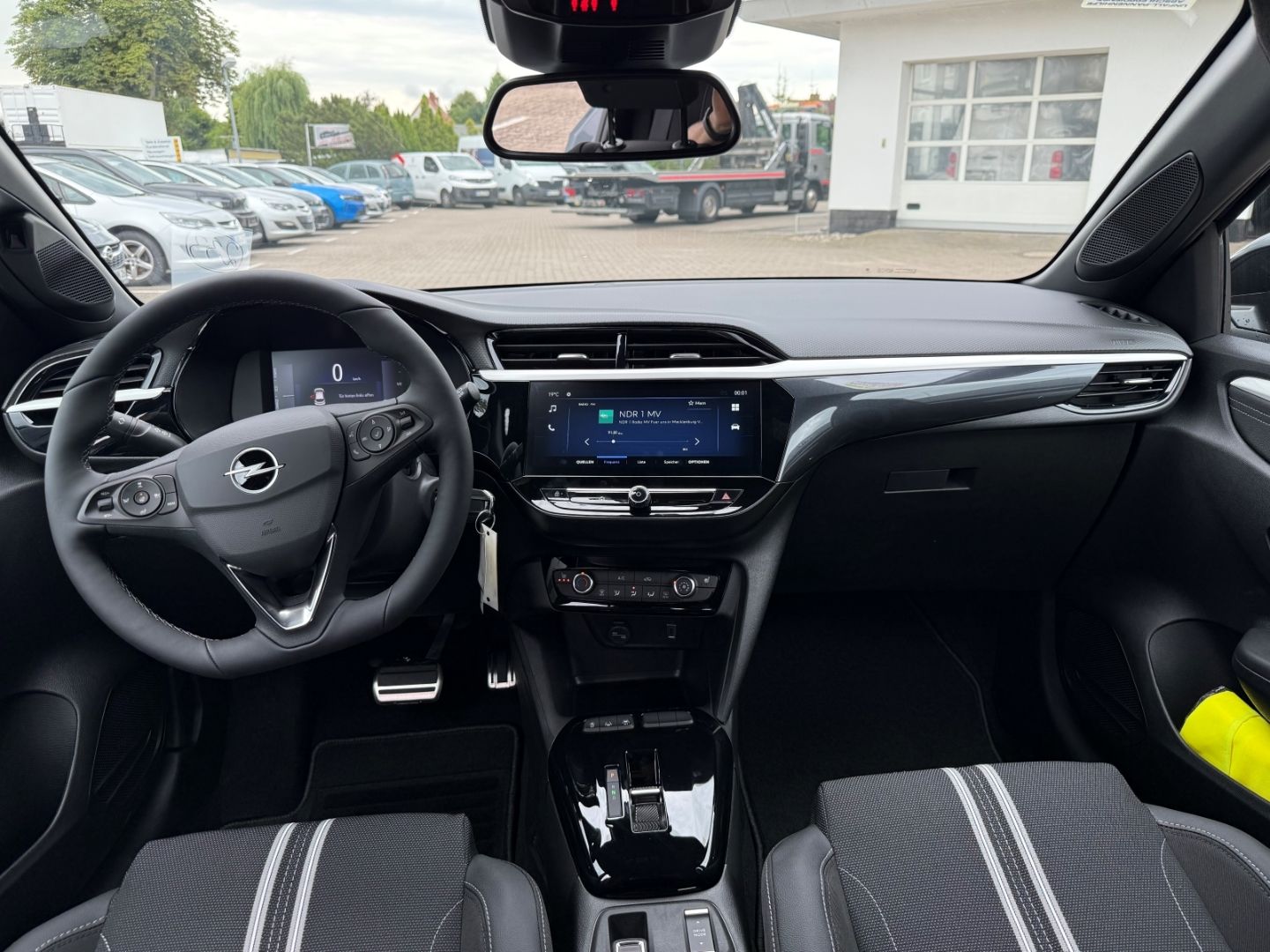 Fahrzeugabbildung Opel Corsa F GS SHZ+LHZ+Kamera+Allwetter