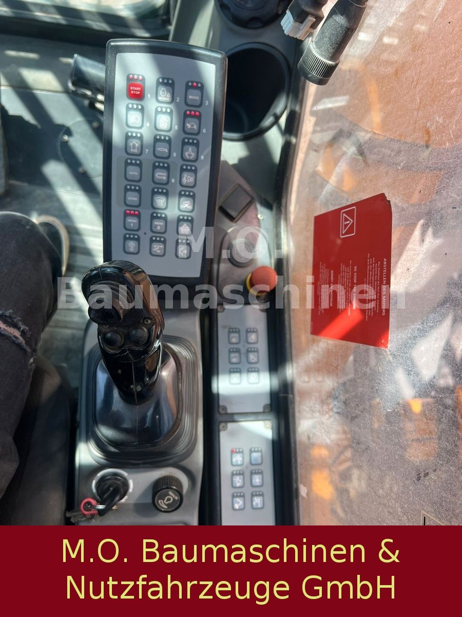 Fahrzeugabbildung Liebherr R 946 LC / Hammerline / AC / SW /