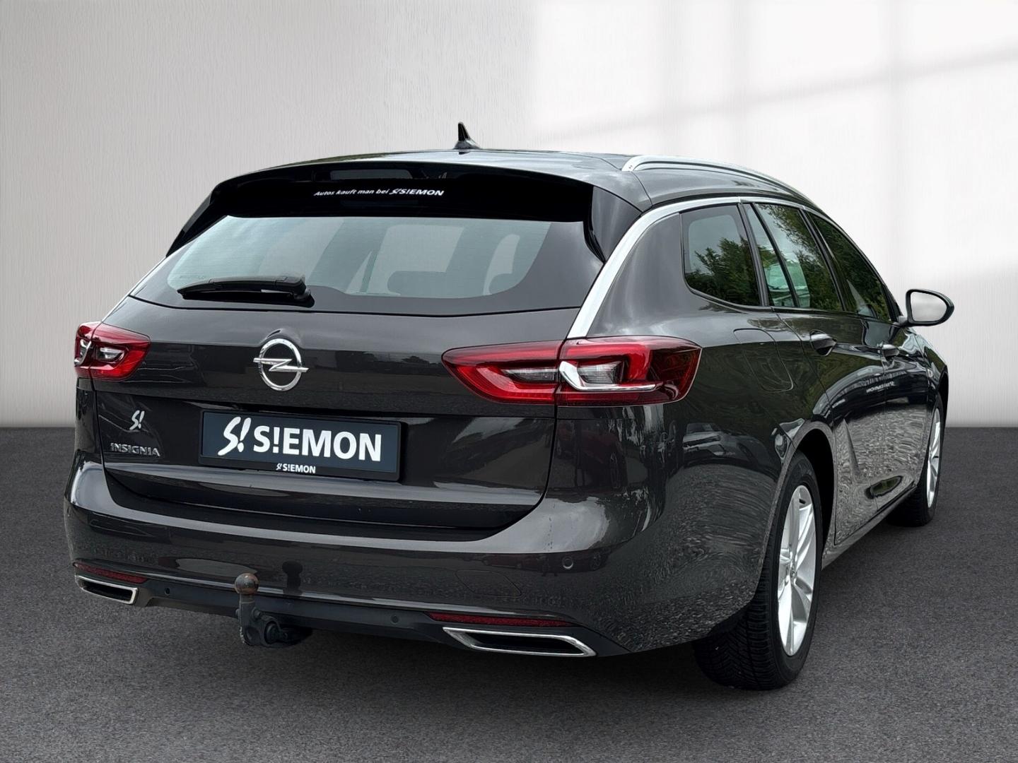 Opel Insignia B Sports Tourer Elegance 2.0 D AHK Pano