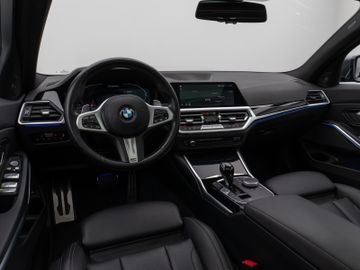 Fahrzeugabbildung BMW M340d xDr Tour HUD H/K Pano M Sportbremse Laser