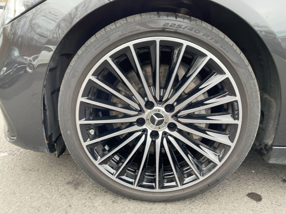 Fahrzeugabbildung Mercedes-Benz C 220 d 4M T-Modell AMG/Night/Pano/360°/AHK