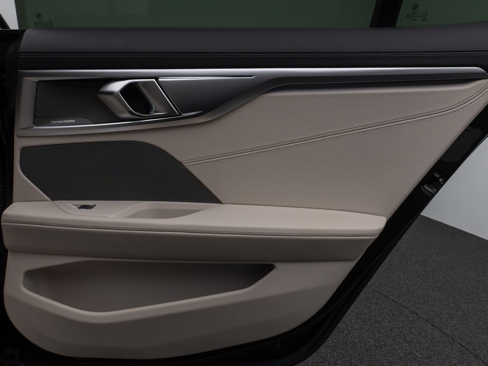 Fahrzeugabbildung BMW 840d xD Gran Coupè Laser 360° HUD SoftCl DisplKe