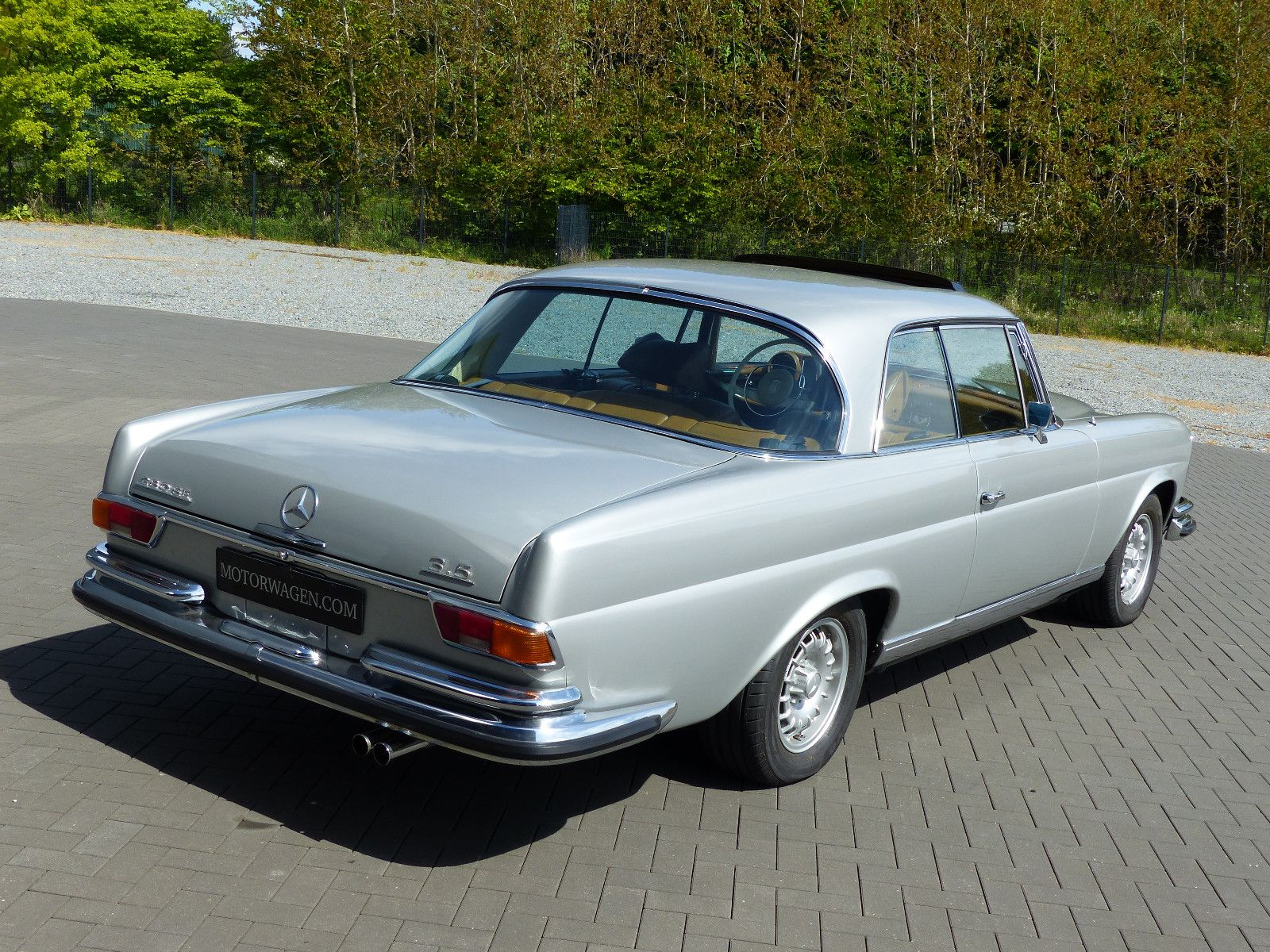 Fahrzeugabbildung Mercedes-Benz 280 SE 3,5 Coupe W 111