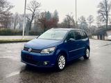 Volkswagen Touran 2.0 TDI 140 CV DSG Highline - VW Touran mit Halbautomatikschaltung