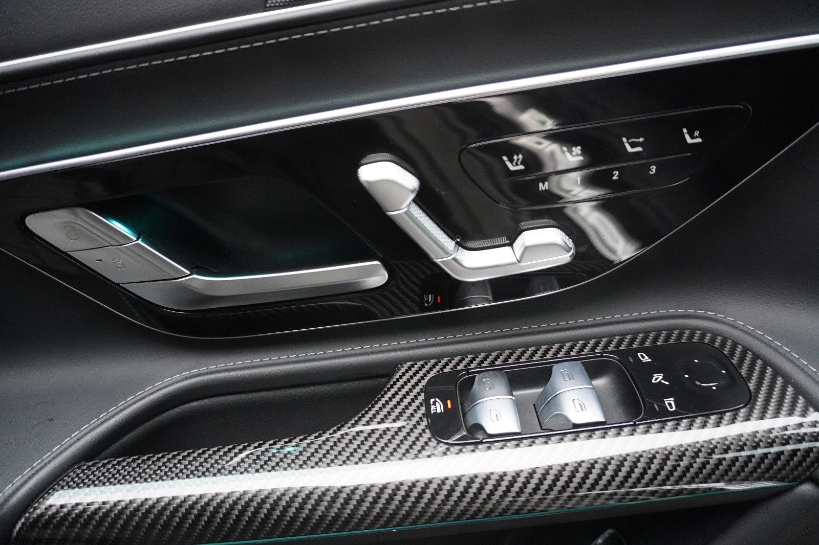 Fahrzeugabbildung Mercedes-Benz SL AMG 63 4Matic