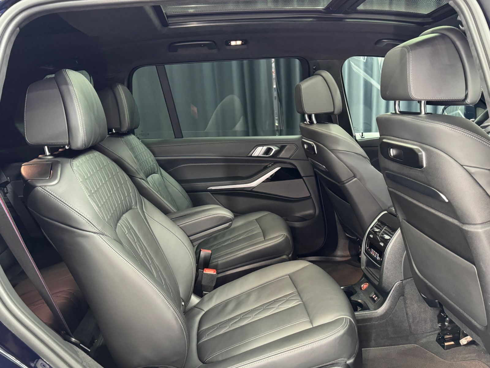 Fahrzeugabbildung BMW X7 xDrive 40 d M SPORT PRO|SKY-LOUNGE|MASSAGE|