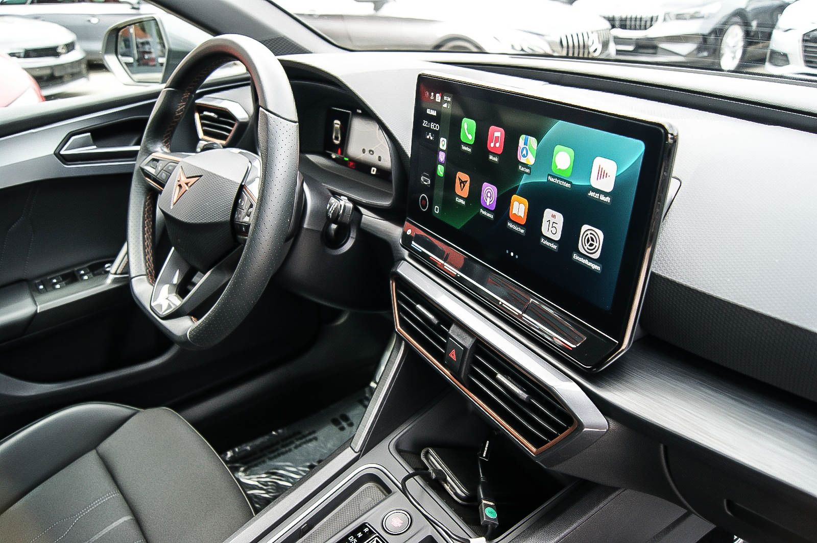 Fahrzeugabbildung CUPRA Leon Sportstourer e-Hybrid PANORAMA CARPLAY ACC