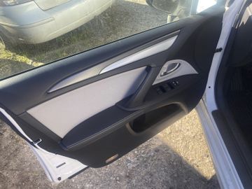 Toyota Avensis - 9