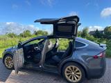 Tesla Model X 90D 6 Sitze AHK Winterpaket TÜV neu - Tesla Model X aus 2017