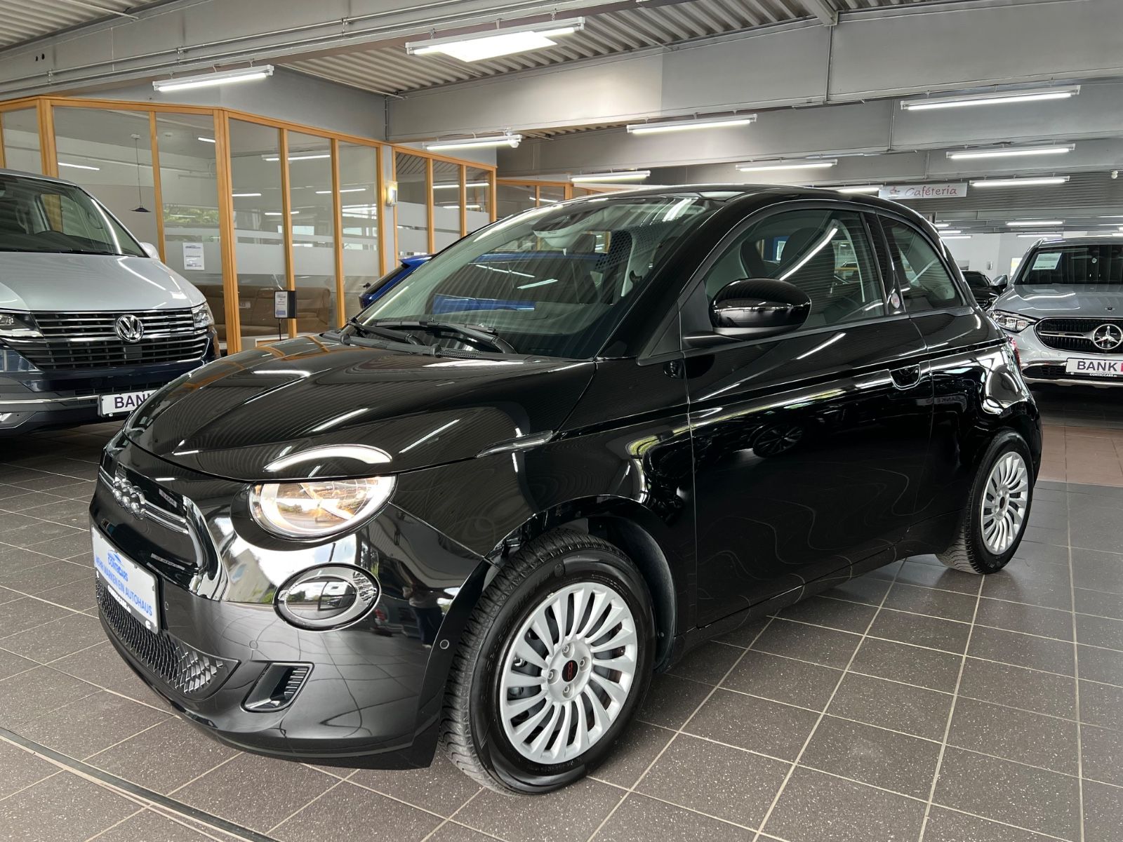 Fiat 500e Red Einparkhilfe mit KAM+Totwinkel ASSIST imagem 2