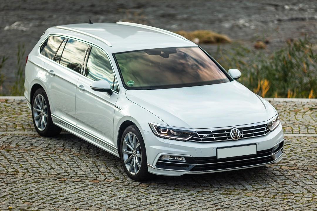 Volkswagen Passat Variant 4Motion 2xR-Line Standheizung DSG