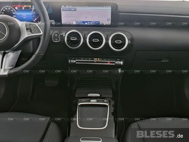 MERCEDES-BENZ CLA 180 – Bild 7