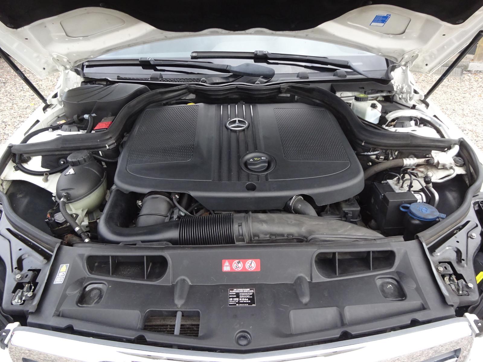 Mercedes-Benz C200 2013 — photo 15