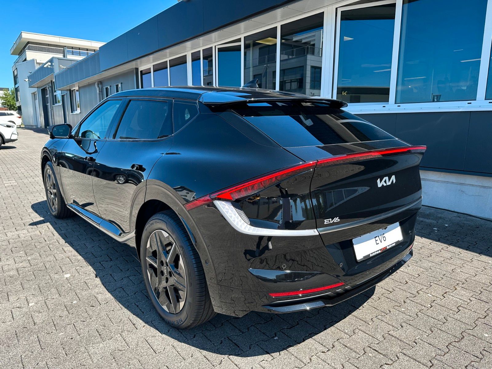 Fahrzeugabbildung Kia EV6 FL EARTH 84 RWD WP CO AS SD DR