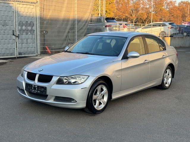 BMW 318  /START STOPP ATMK/KLIMA/SHZ/TÜV NEU/