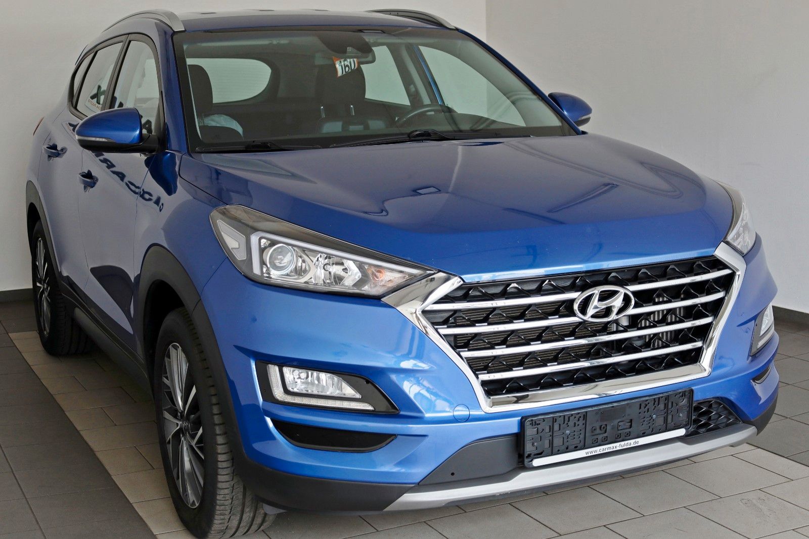 Fahrzeugabbildung Hyundai Tucson Advantage 2WD Navi,LED,SH,Kamera,SR+WR