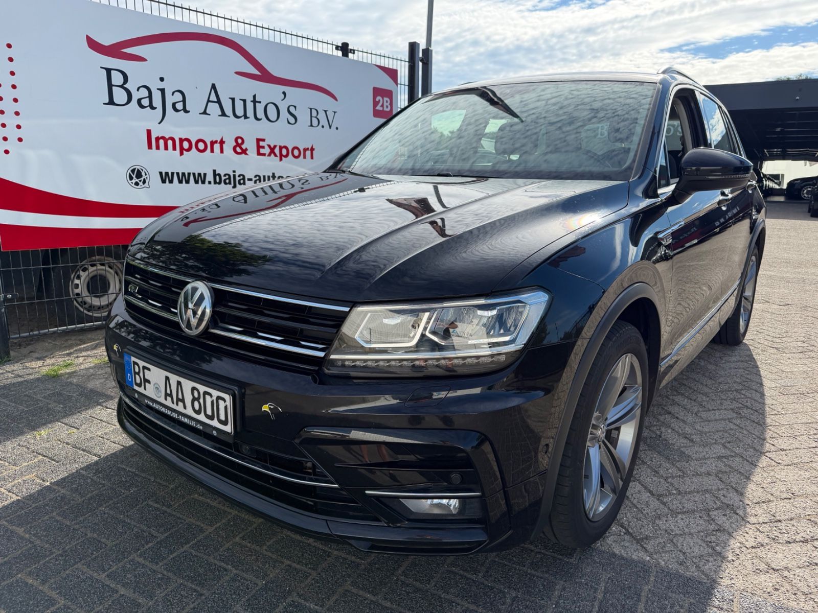 Volkswagen Tiguan 2.0 TDI *4X4* *R-LINE* imagem 2