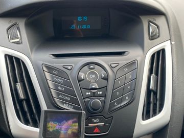 Bild 12 Ford Focus Turnier 1,6TDCi*AHK*TÜV*KLIMAAUTO*WSS-HZ