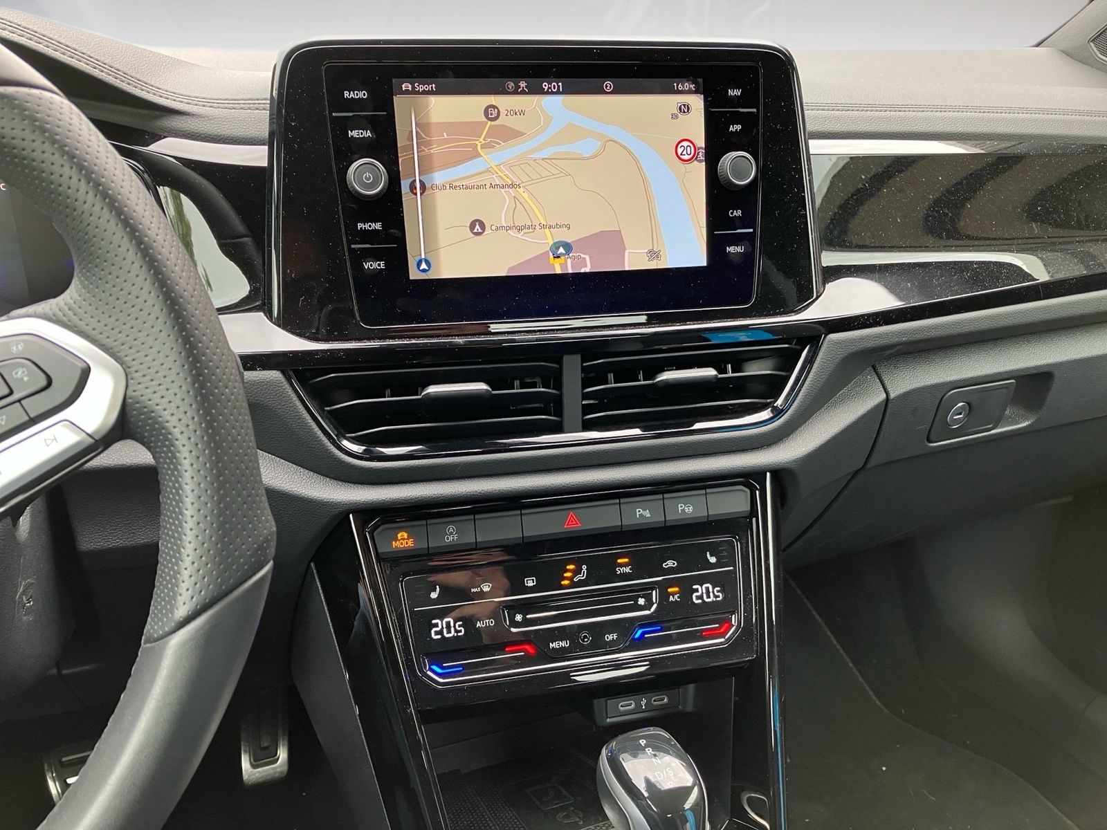 Volkswagen T-Roc - Bild 12