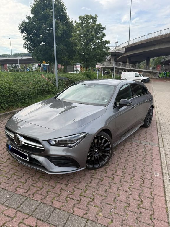 Image of Mercedes-Benz CLA 35 AMG Shooting Brake