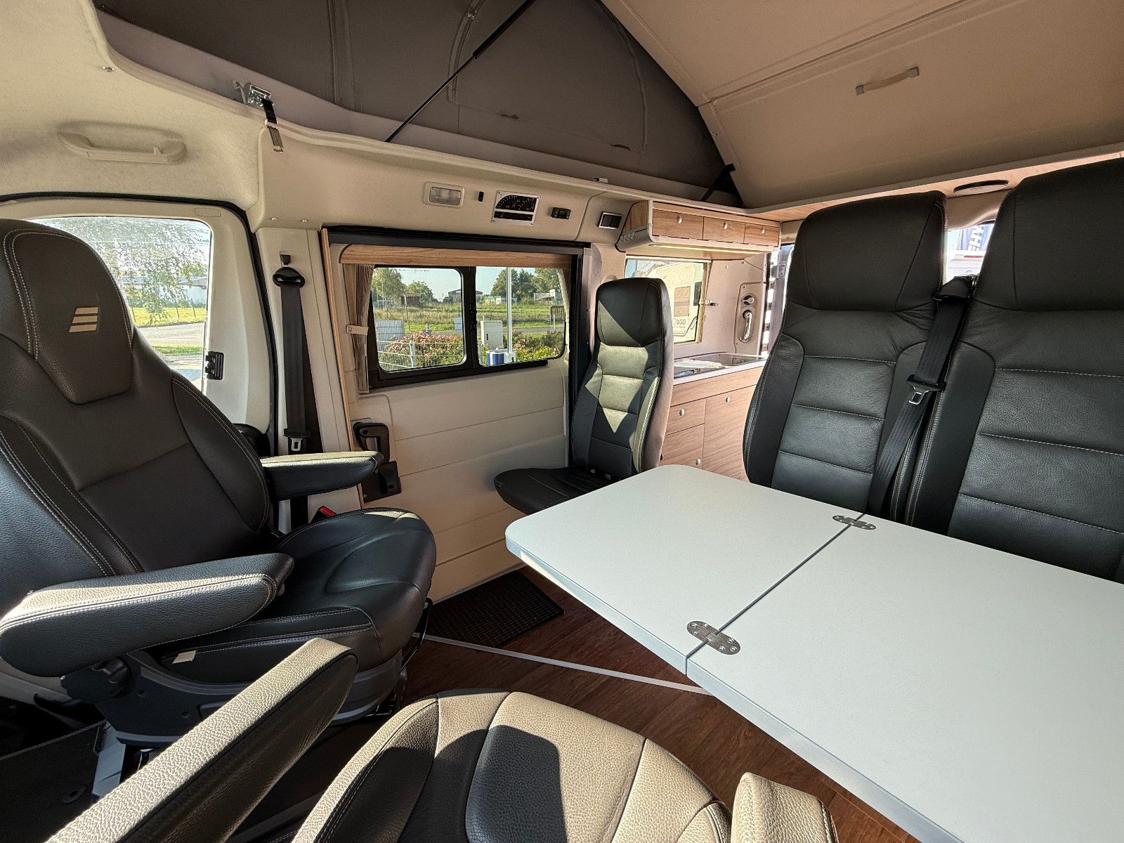 Fahrzeugabbildung HYMER / ERIBA / HYMERCAR Sydney GT 60 Limited