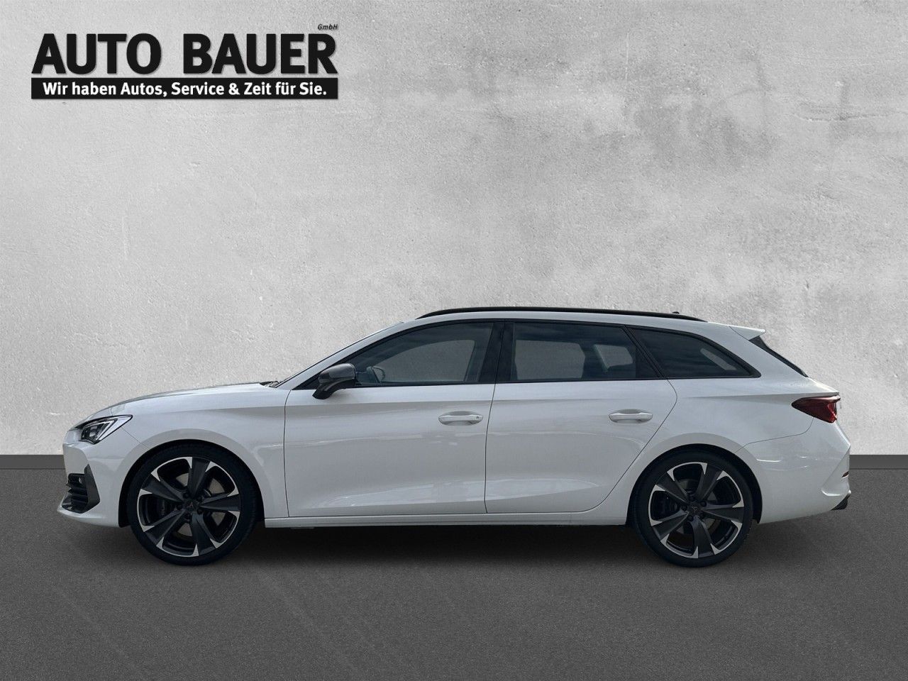 Fahrzeugabbildung CUPRA Leon Sportstourer VZ 2.0 TSI 4Drive - mit KI generiert/bearbeitet