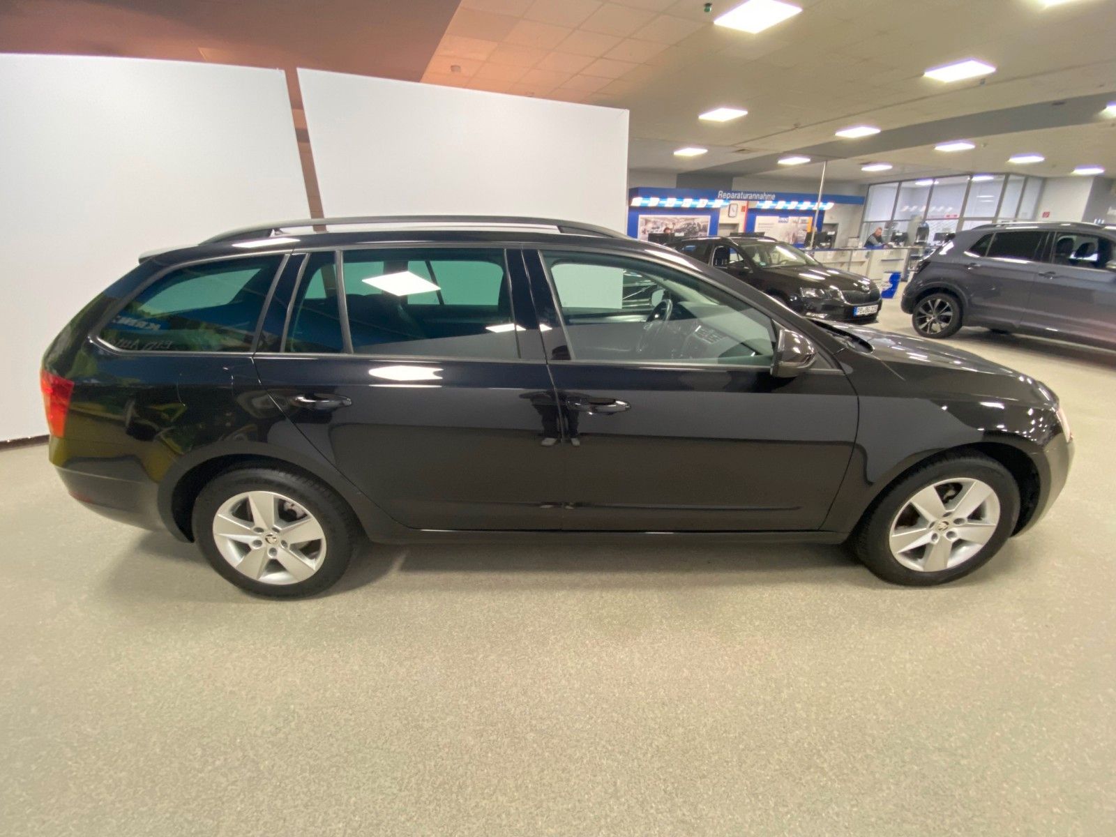 Fahrzeugabbildung SKODA Octavia 1.4 TSI Ambition Combi+NAVI+TEMPOMAT+SHZ