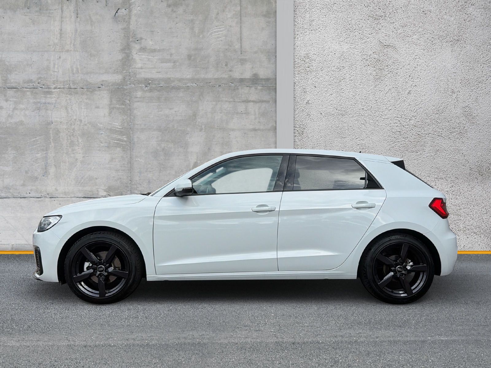 Audi A1 Sportback 30 TFSI advanced LED NAVI imagem 3