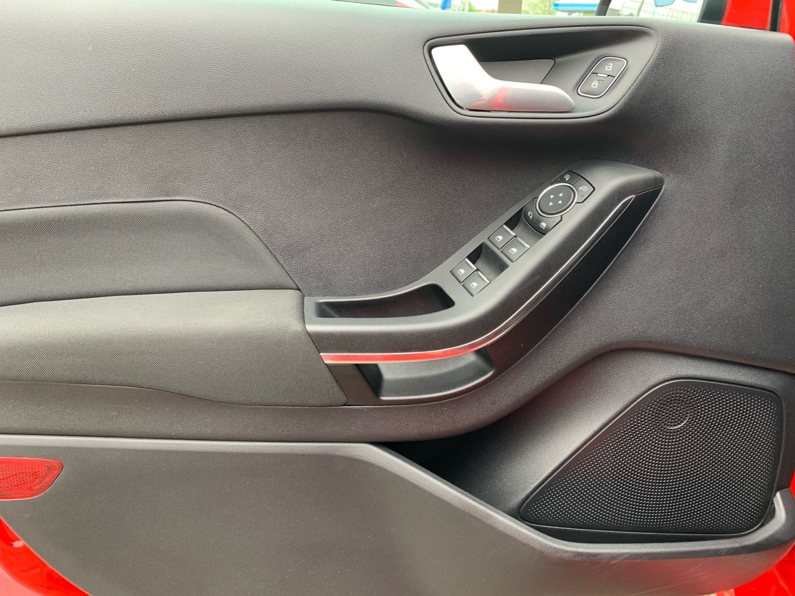 Fahrzeugabbildung Ford Fiesta 1.5 EcoBoost ST Performance Navi 1Hd