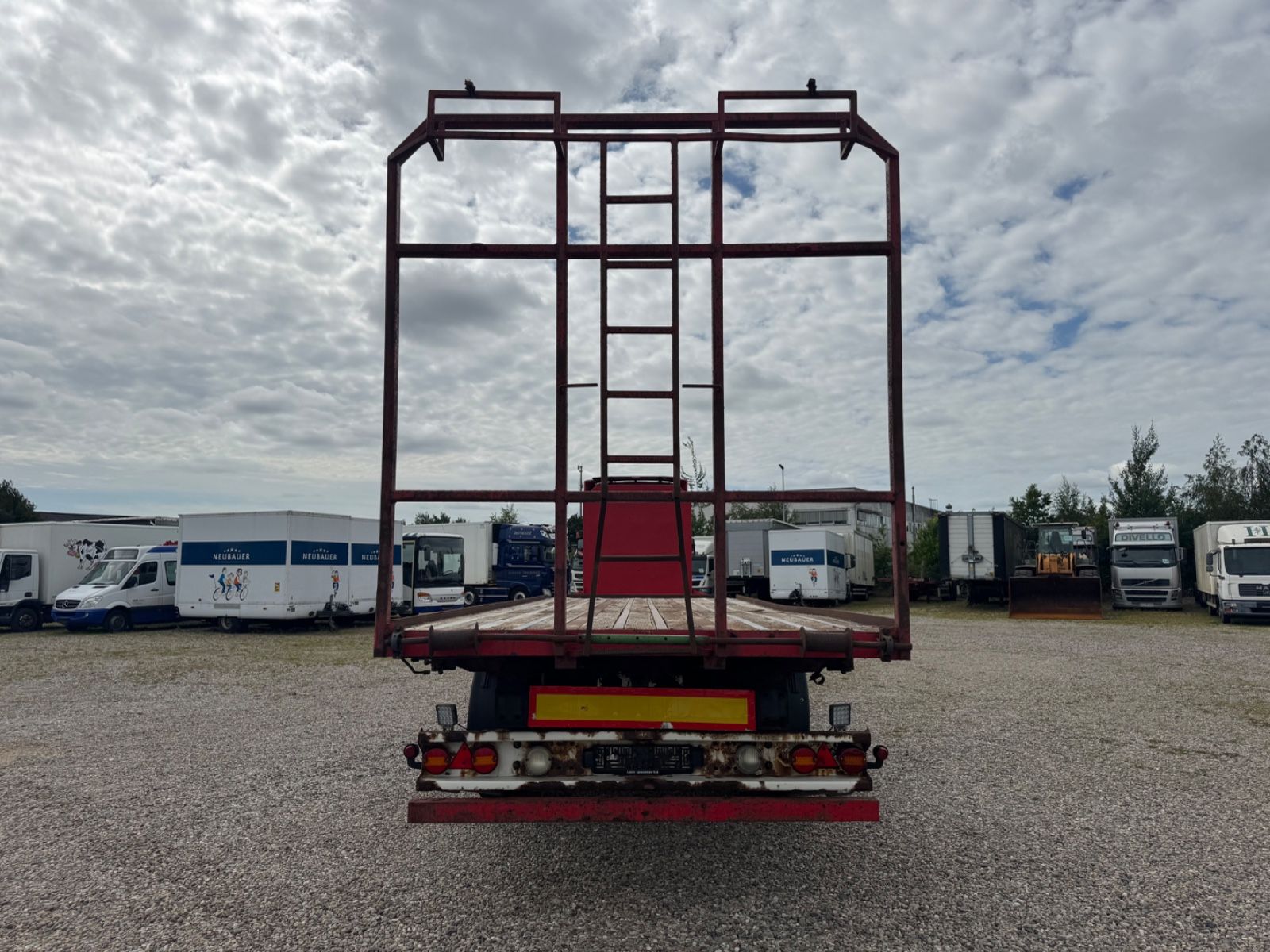 Fahrzeugabbildung Scania R 480 (inlk. Anhänger Krone, siehe Beschreibung)