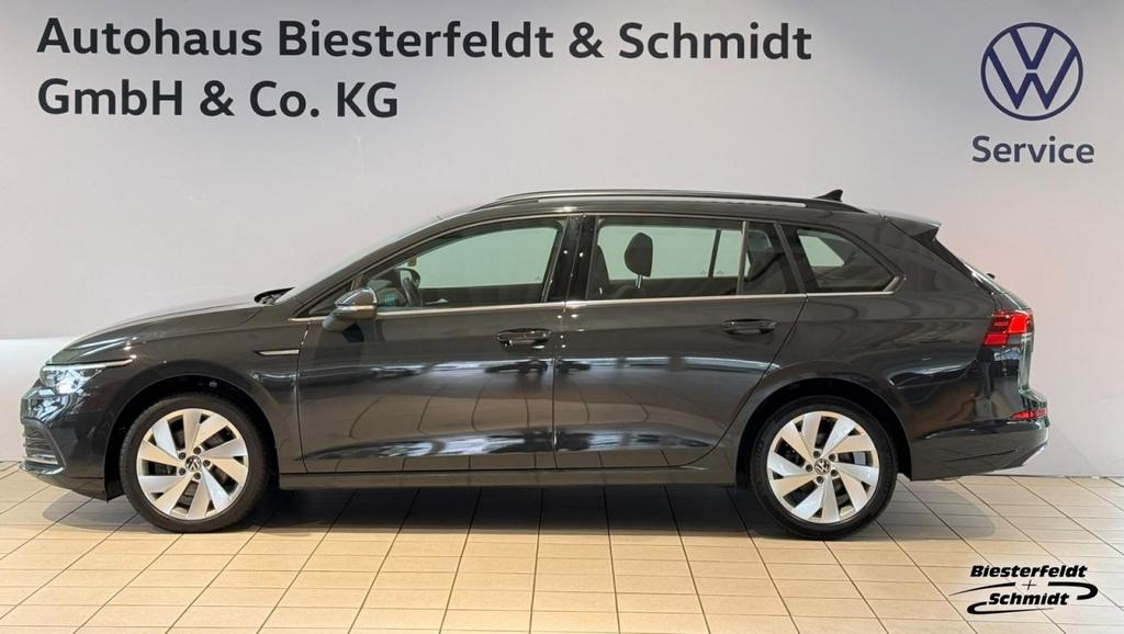 Volkswagen Golf VIII Variant 20 TDI Style DSG RFK AHK 2022