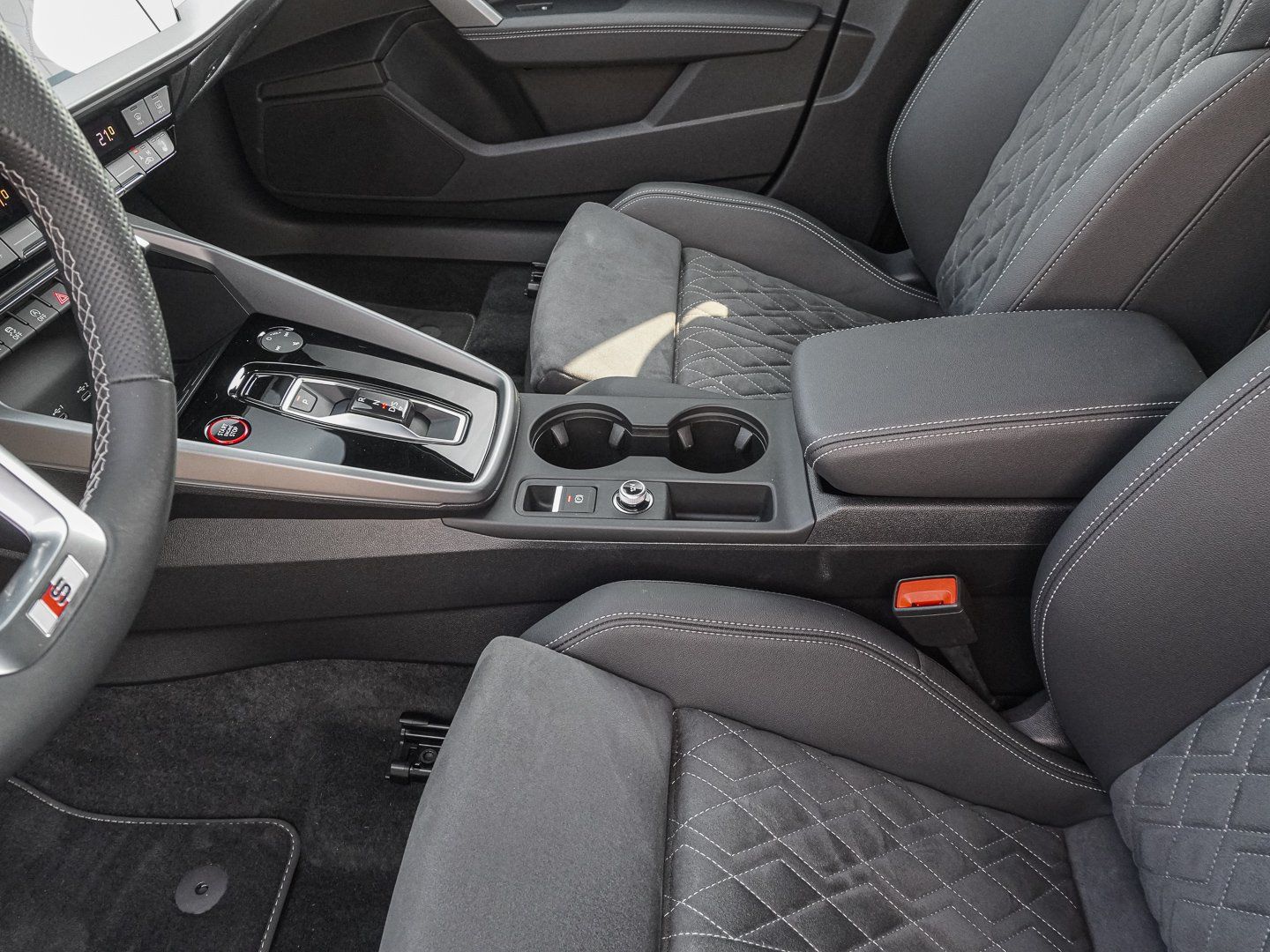 Audi S3 Sportback 2.0 TFSI quattro S tronic MATRIX foto 14