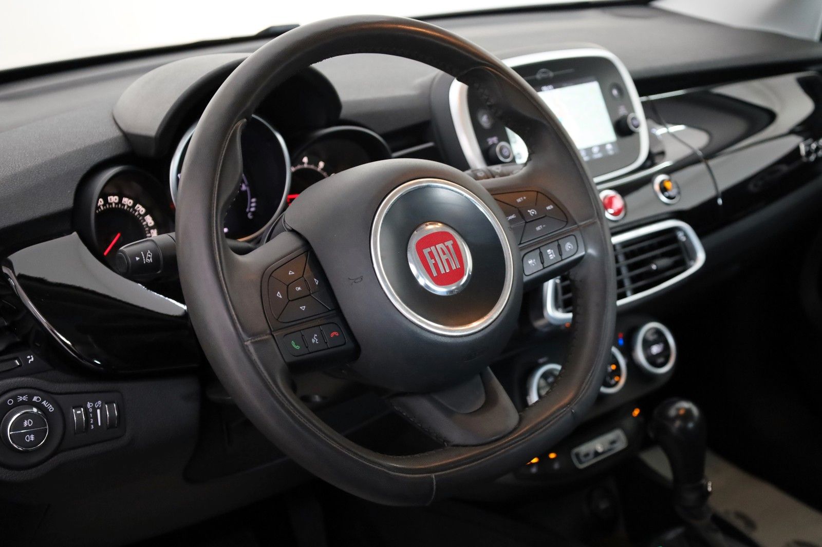 Fahrzeugabbildung Fiat 500X Pop Star Navi,Massage,SH,PDC,SR+WR