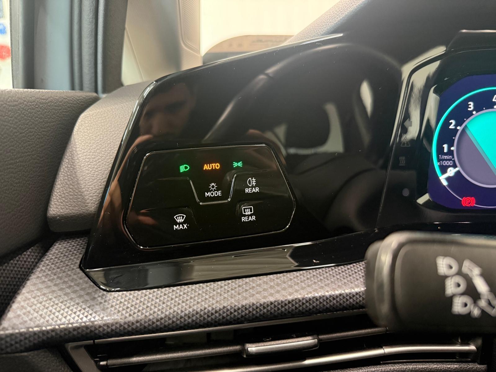 Volkswagen Golf VIII United 1.5 TSI LED RFK ACC, миниатюра 18
