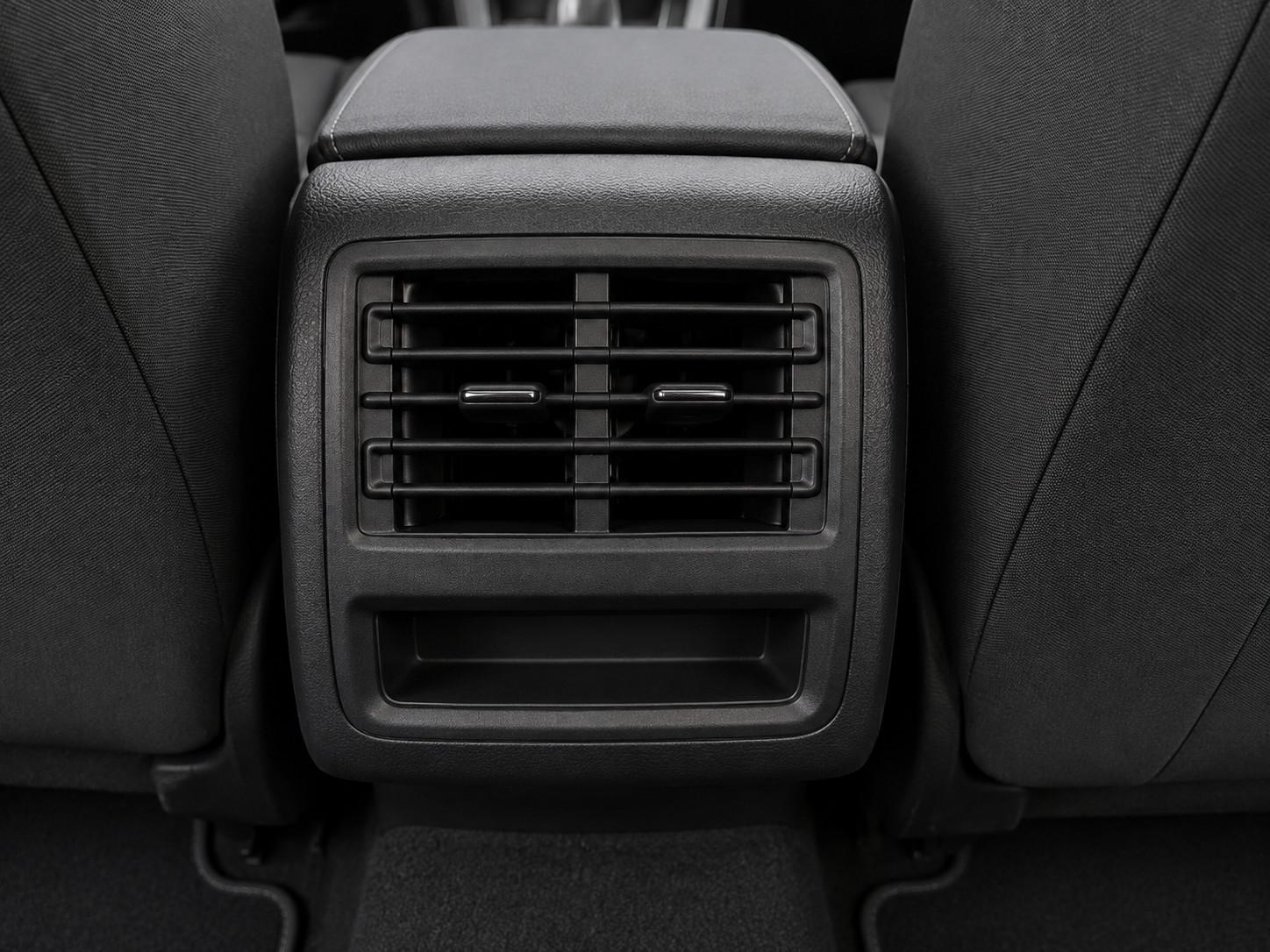 Volkswagen Golf VIII Variant Life eTSI, миниатюра 18
