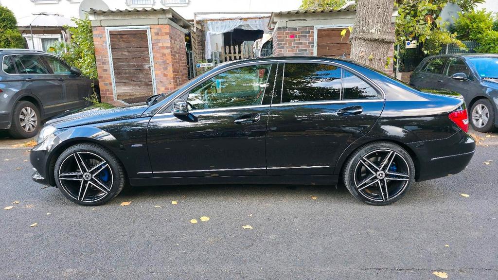 Mercedes-Benz C 220