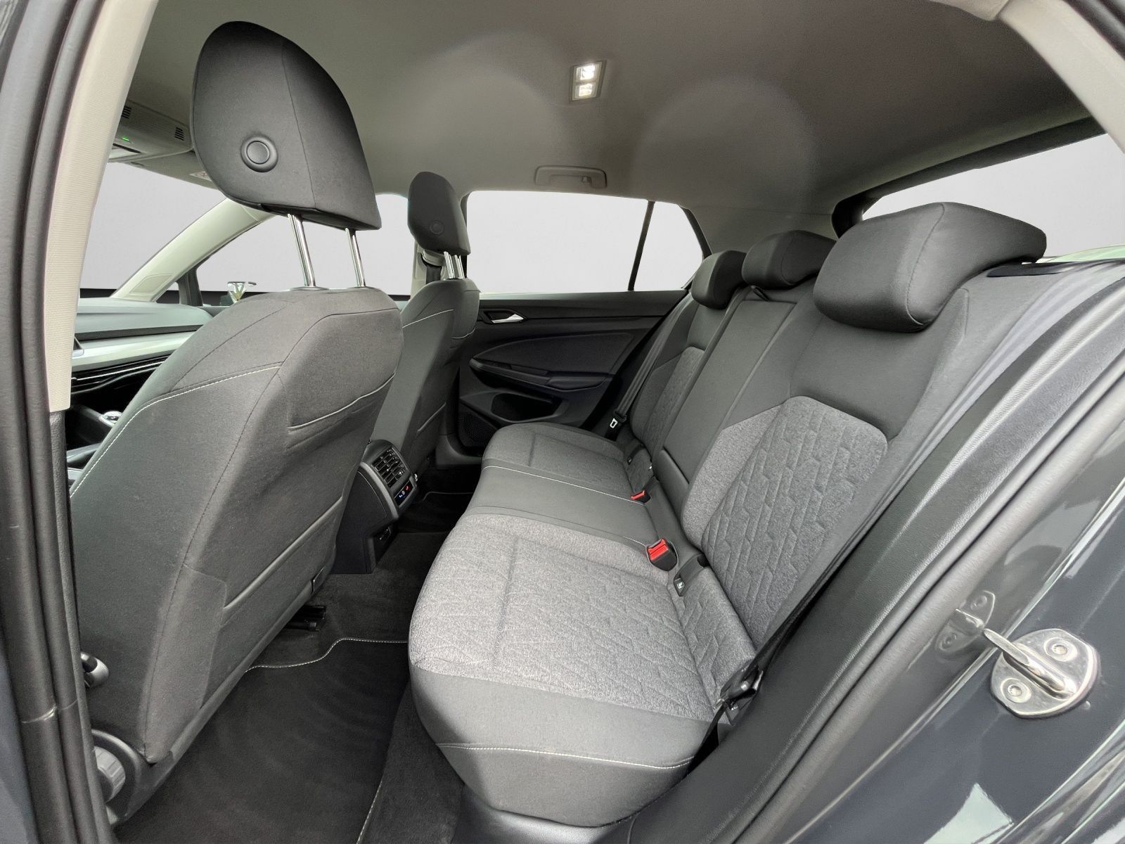 Volkswagen Golf - Bild 13