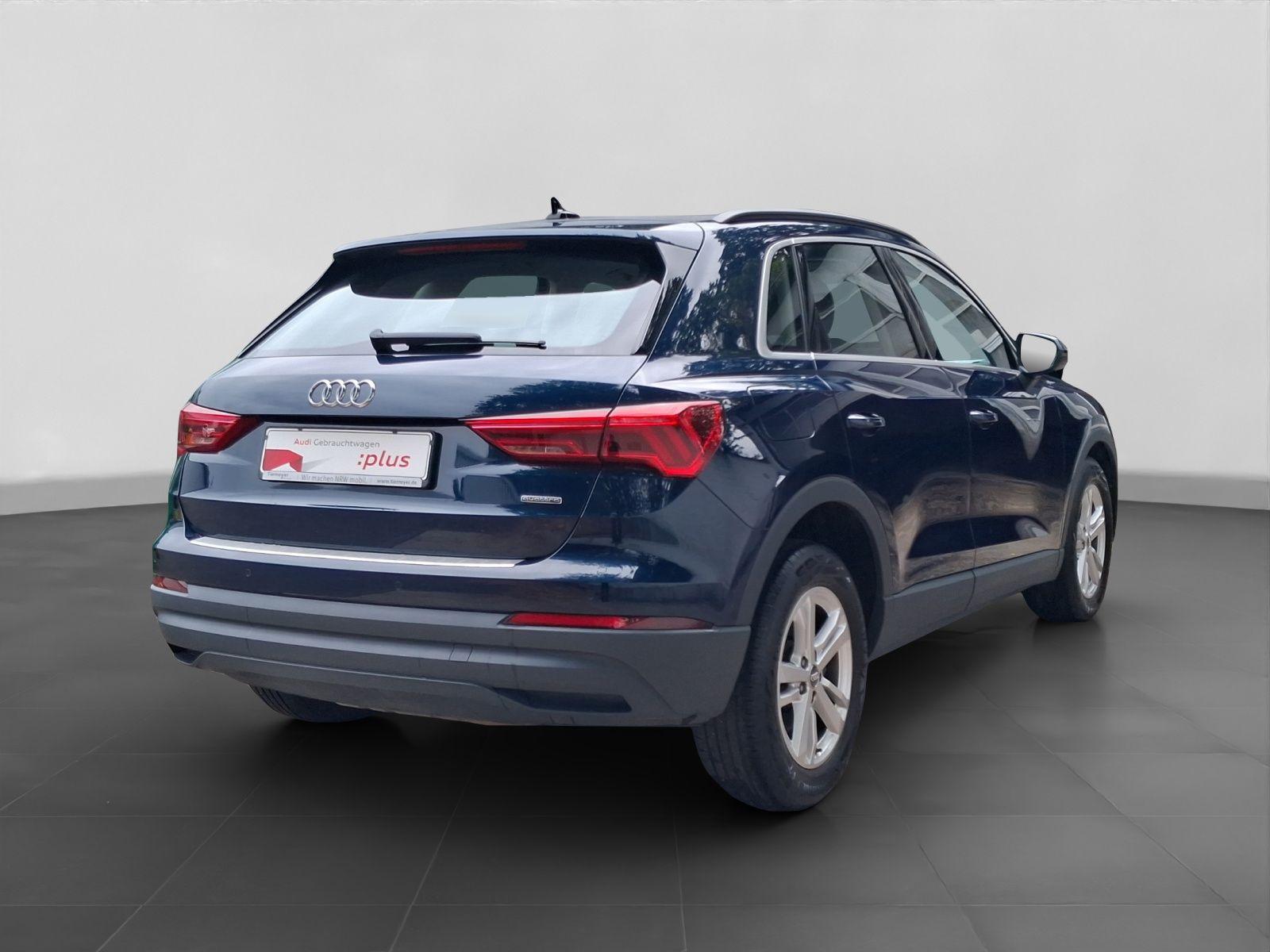 Audi Q3 45 TFSI Q AHK PANO MATRIX BuO NAVI+