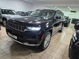 Jeep Grand Cherokee Summit Reserve Deutsches Auto - Jeep Grand Cherokee Summit mit Benzin-Antrieb
