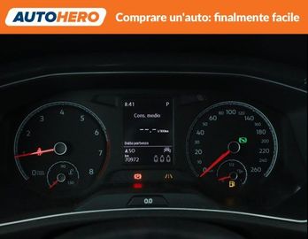 Volkswagen T-Roc - 11