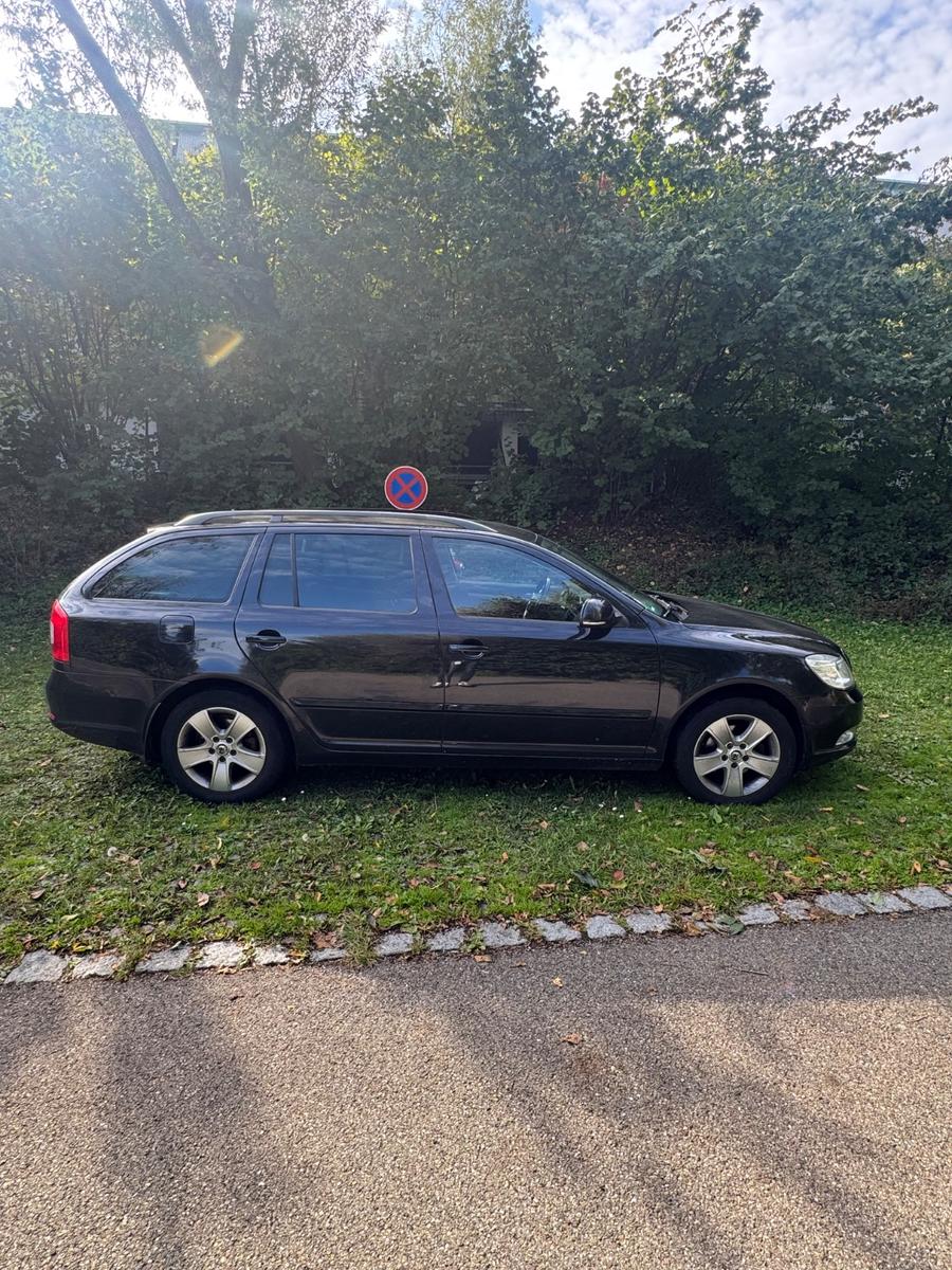 Skoda Octavia 2011 — photo 7
