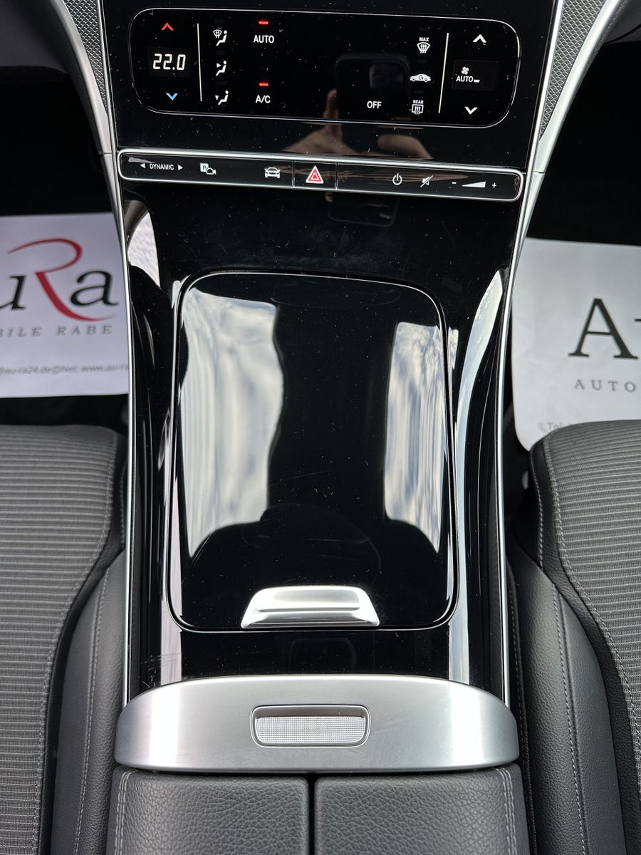 Fahrzeugabbildung Mercedes-Benz C 200d T Avantgarde NAV+LED+KAM+CARPLAY+VC+17ZO