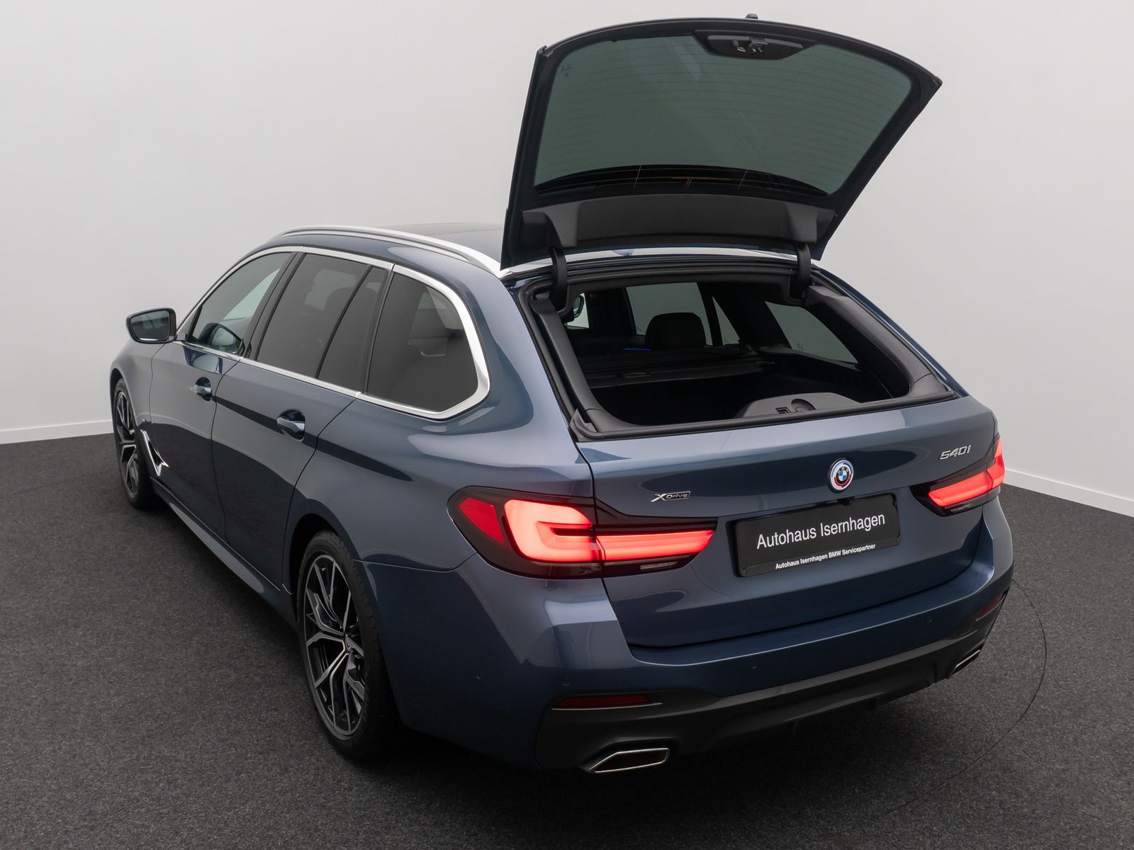 Fahrzeugabbildung BMW 540i xD M Sport Laser HUD DAB H/K Kamera Panoram