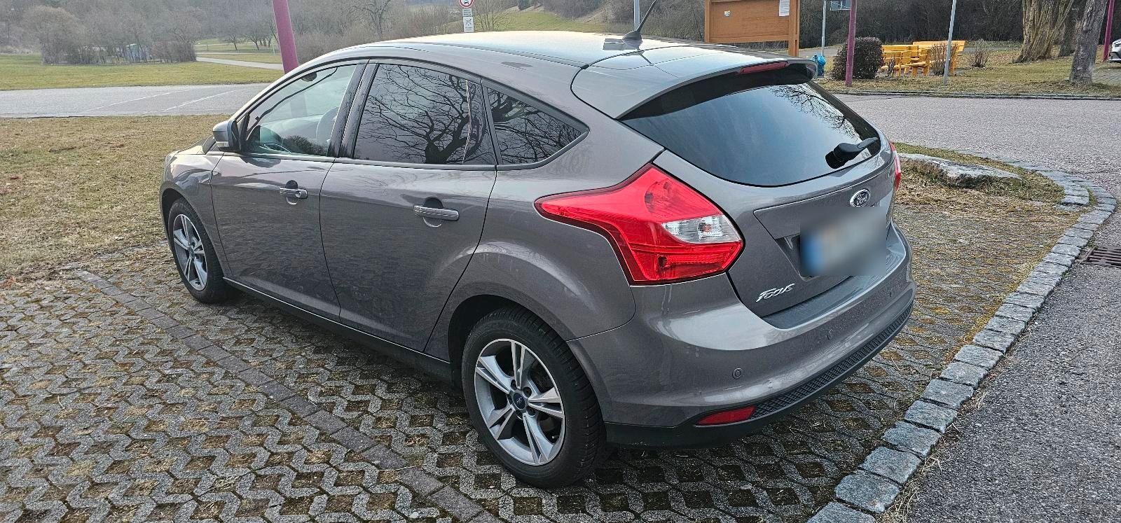 Ford Focus 2014 — engine 116 HP (85kW)
