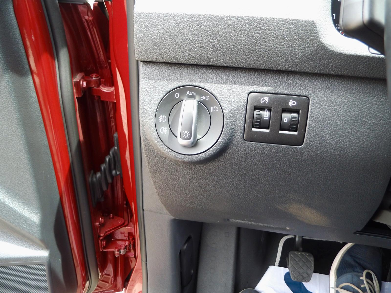 Volkswagen Caddy PKW Comfortline BMT, AHZV abnemb. SHZ, NAV