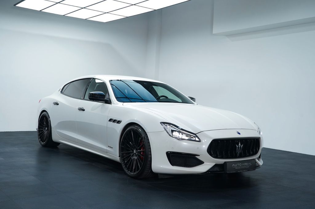 Maserati Quattroporte