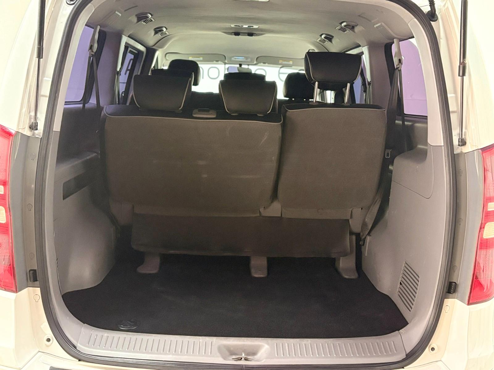 Hyundai H-1 Premium Grand