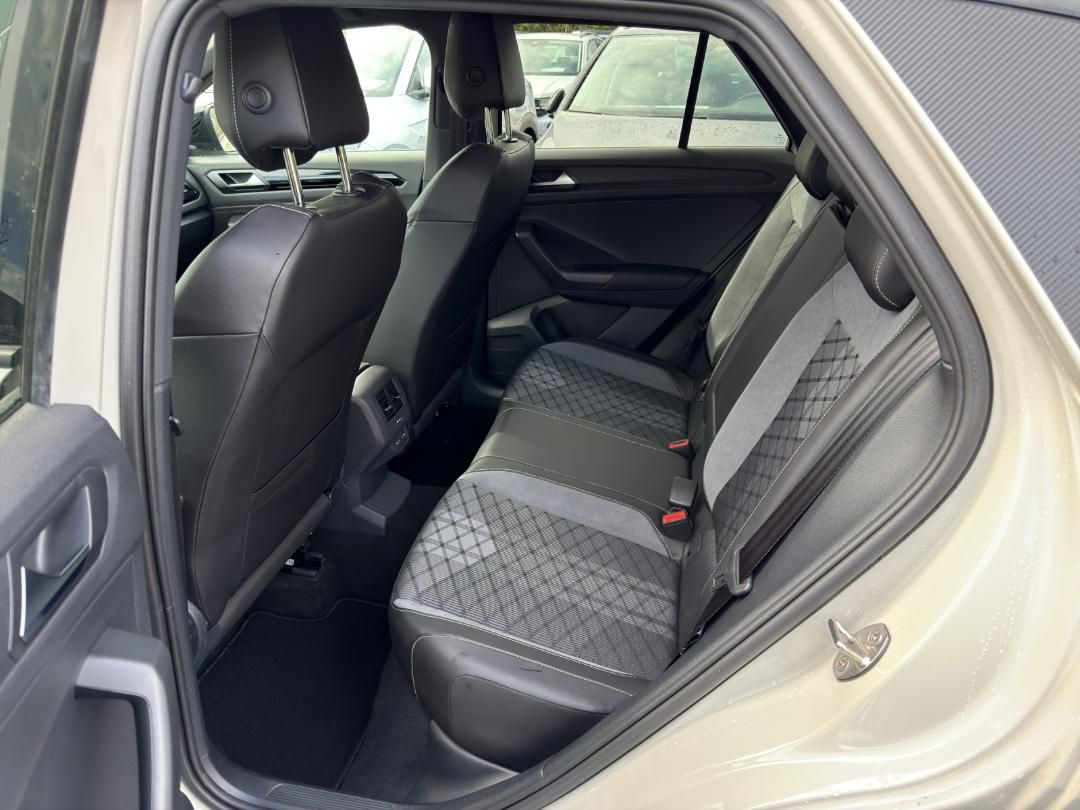 Fahrzeugabbildung Volkswagen T-ROC R-Line 1.0 TSI,Navi,SH,ACC,LED,Climatronic