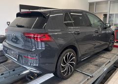 Fahrzeugabbildung Volkswagen Golf VIII 1.5 TSI Active MATRIX NAVI ACC LM17