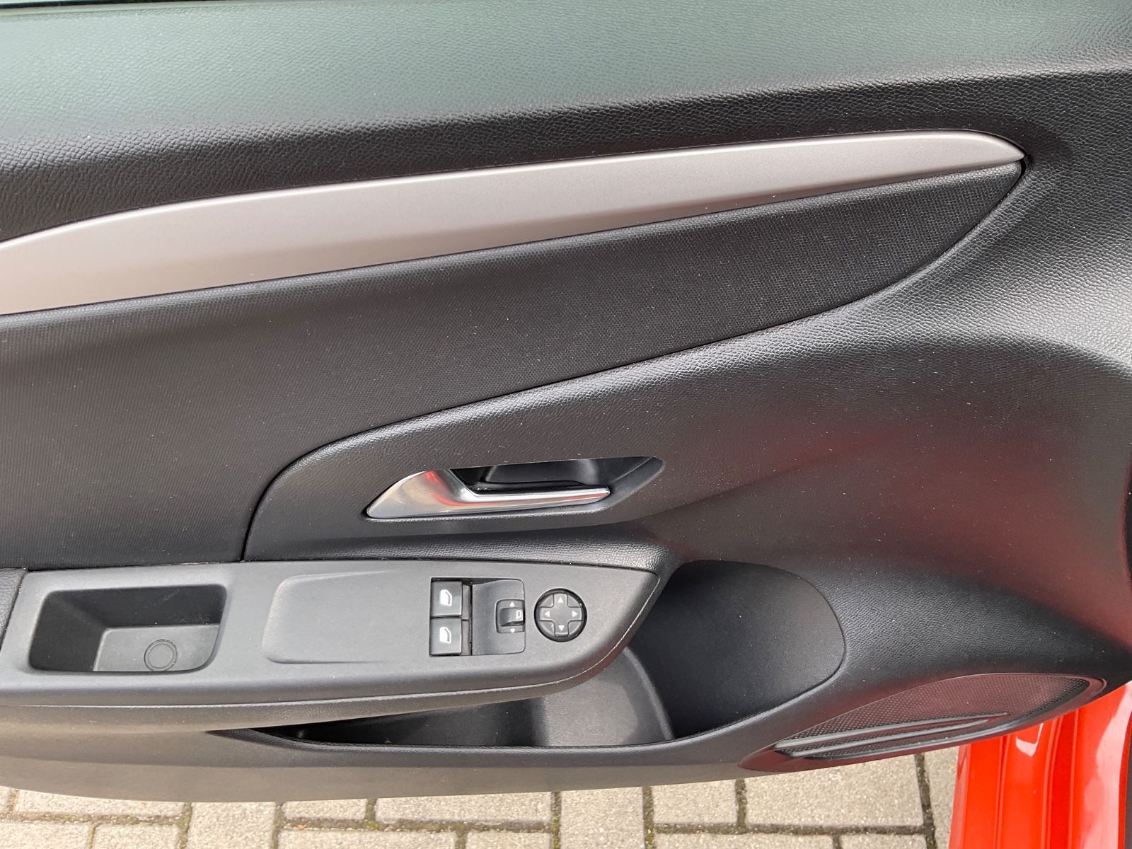 Fahrzeugabbildung Opel Corsa 100KW Edition,50 KWS,CarPlay,Spur,Telefon